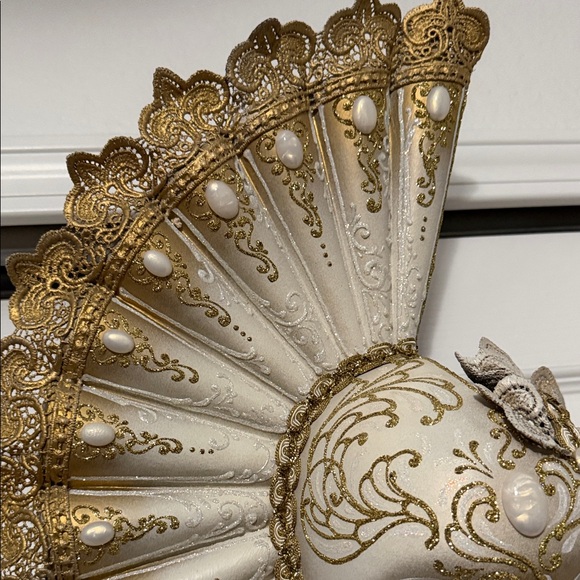 Signed Elegant Venetian Mask - Picture 3 of 6